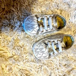 Micheal Kors size 1 shoes like new